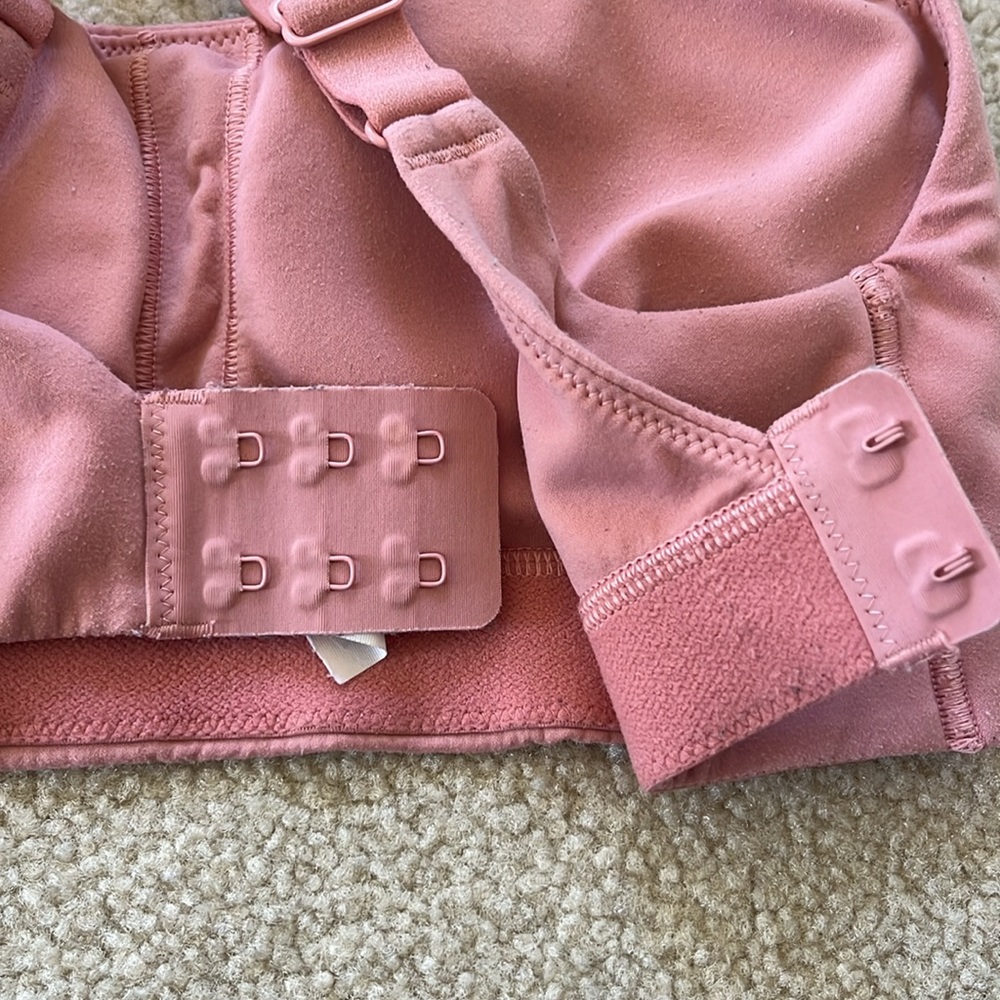 Lululemon | In Alignment Straight-Strap Bra - Picture 4 of 10